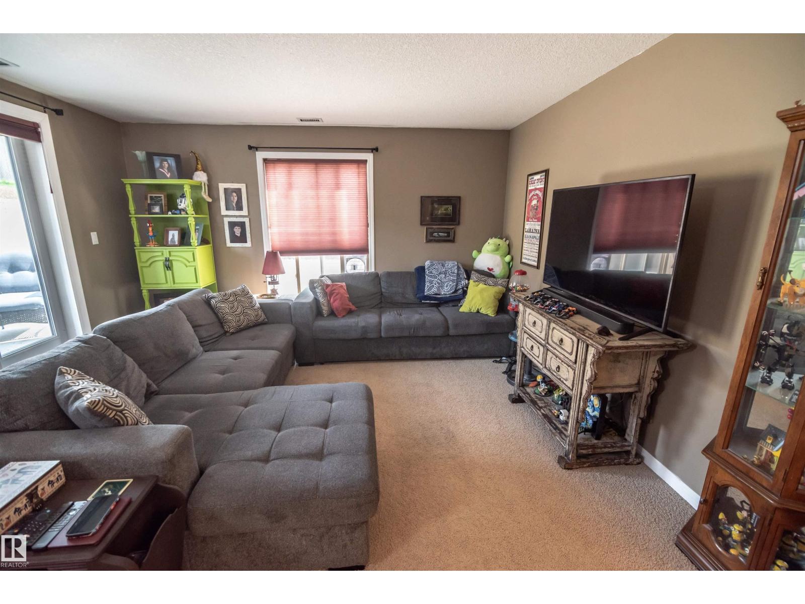 #124 300 SPRUCE RIDGE RD - 17