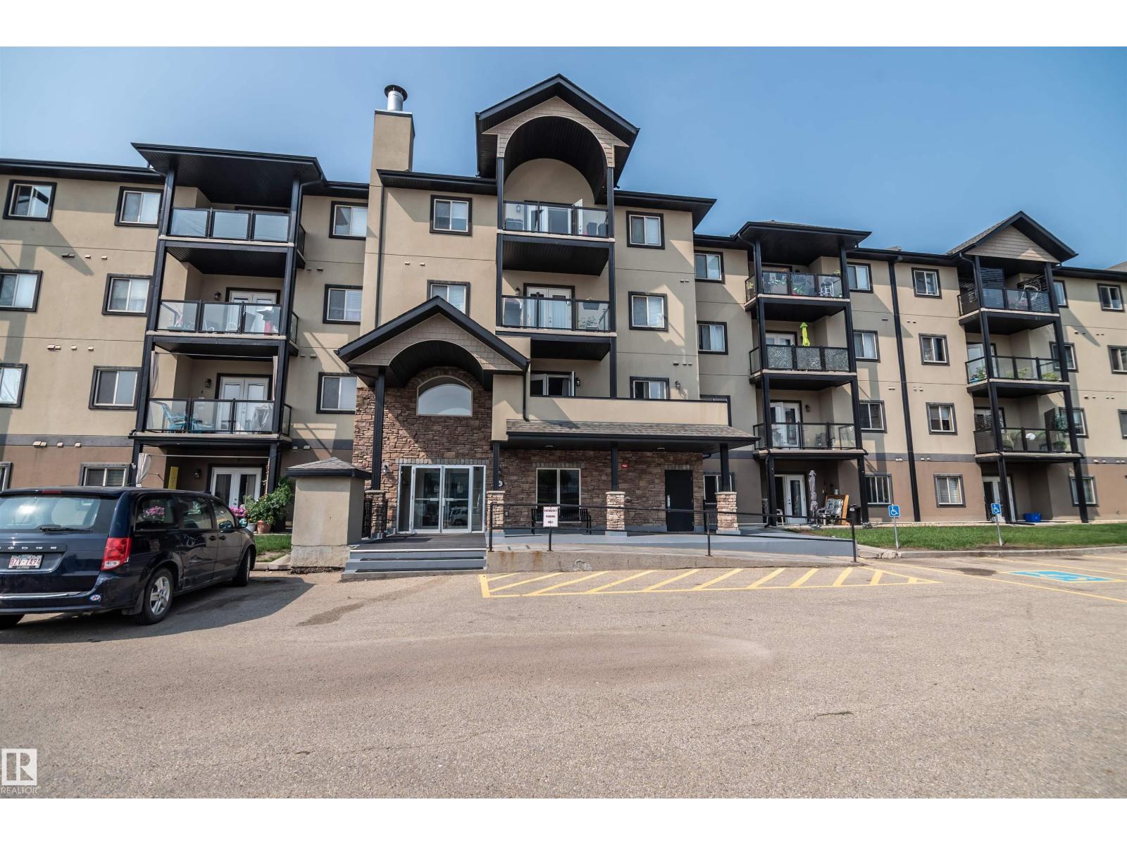 #124 300 SPRUCE RIDGE RD, Spruce Ridge, Spruce Grove photo 1