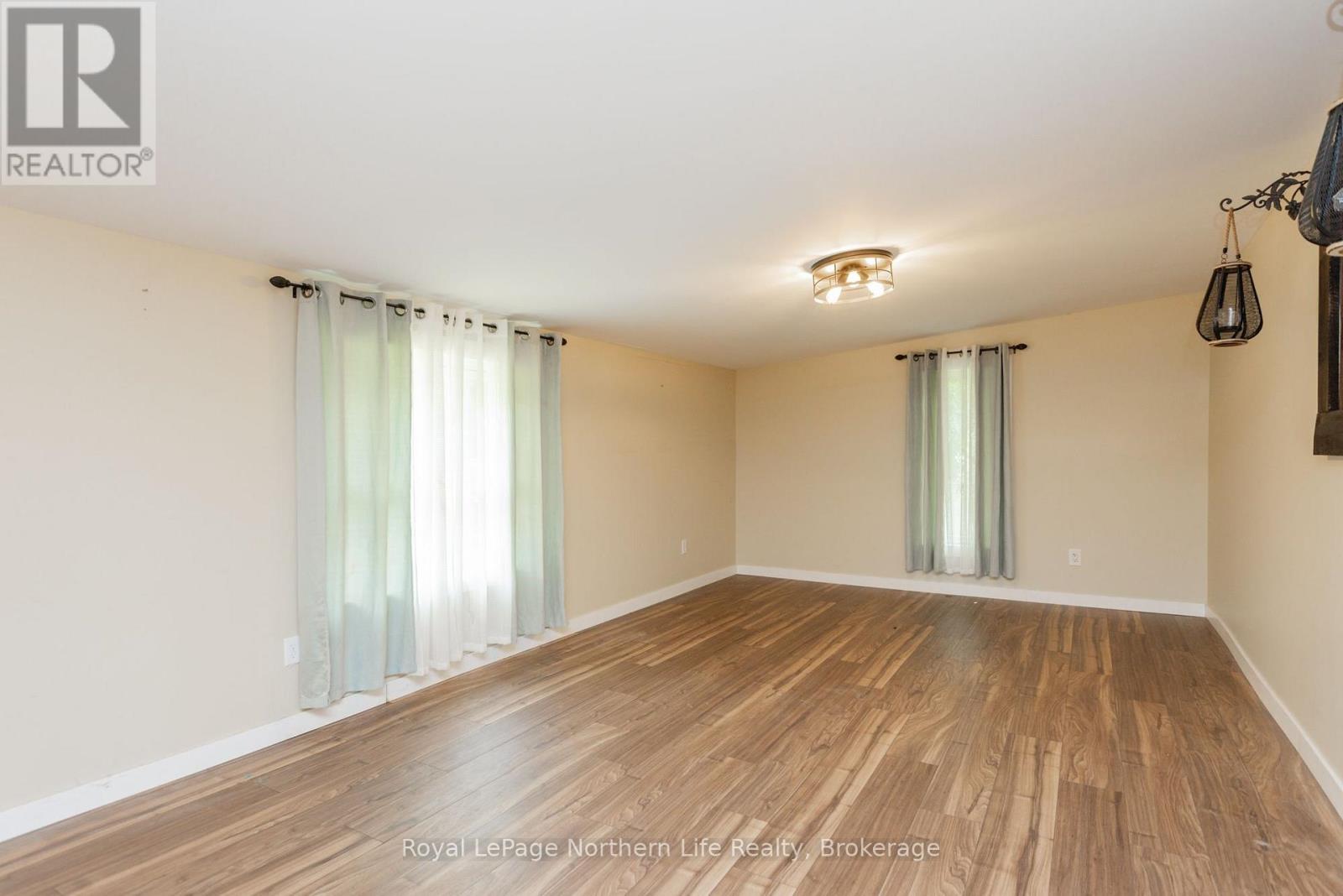 558 NIPISSING STREET - Image 25