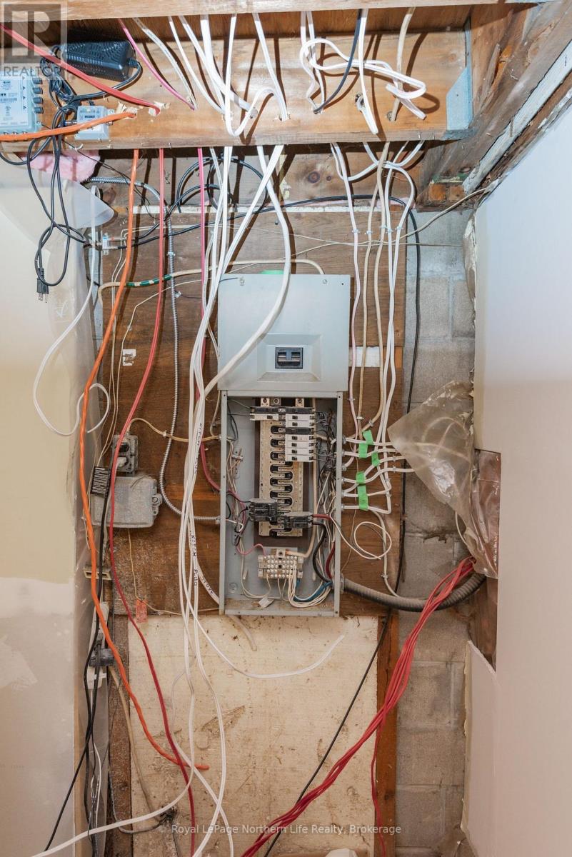 558 NIPISSING STREET - Image 35