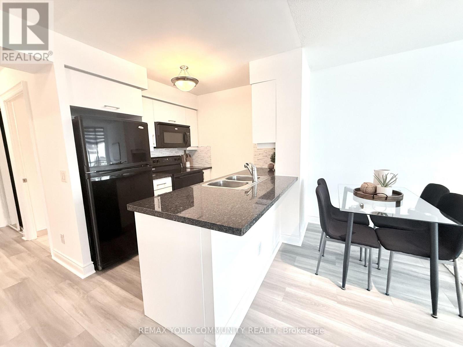 #622 25 GREENVIEW AVENUE - Image 10