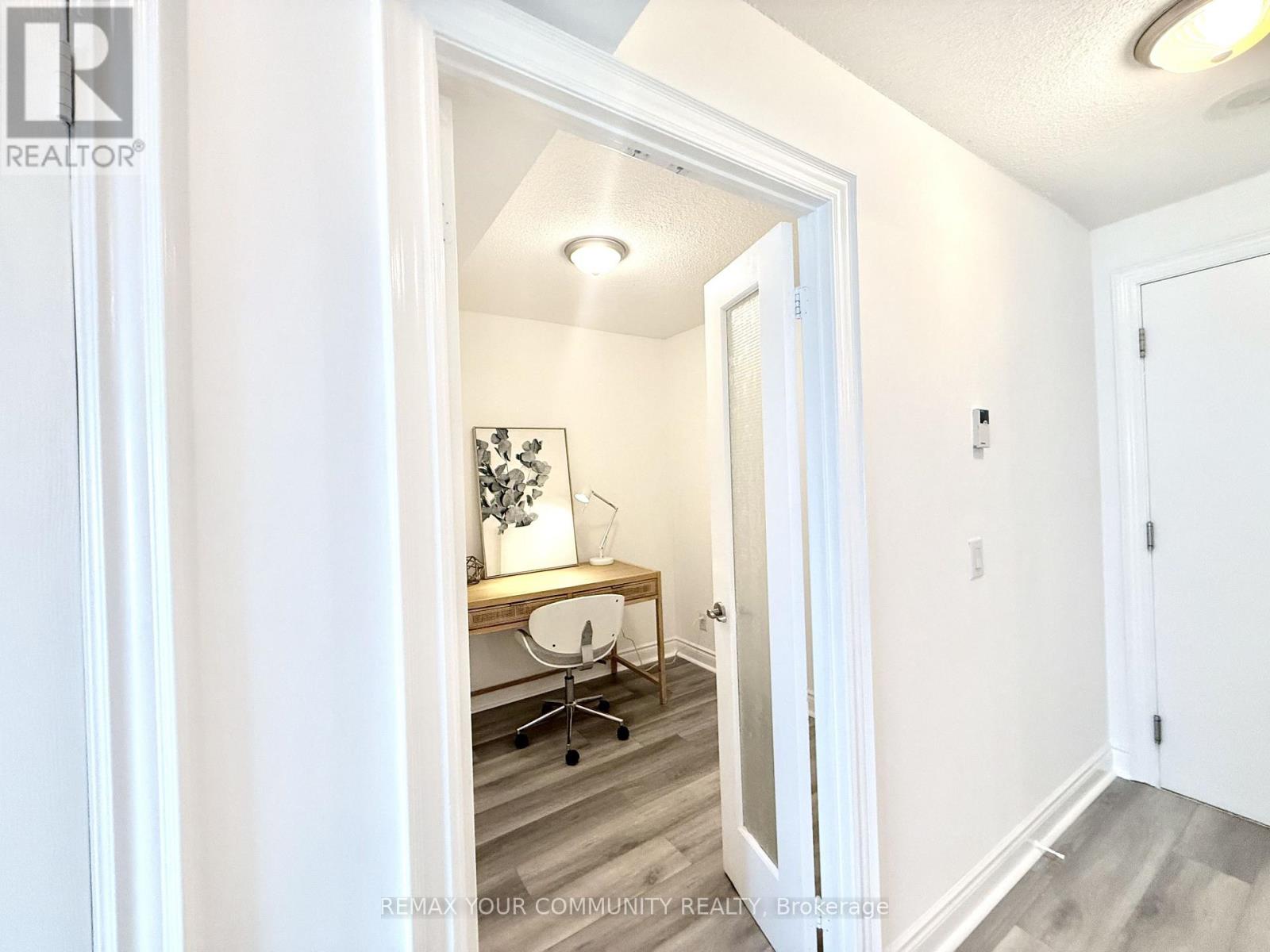 #622 25 GREENVIEW AVENUE - Image 6