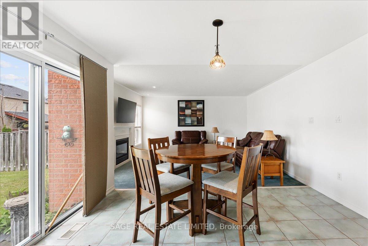 34 MCSWEENEY CRESCENT - 12