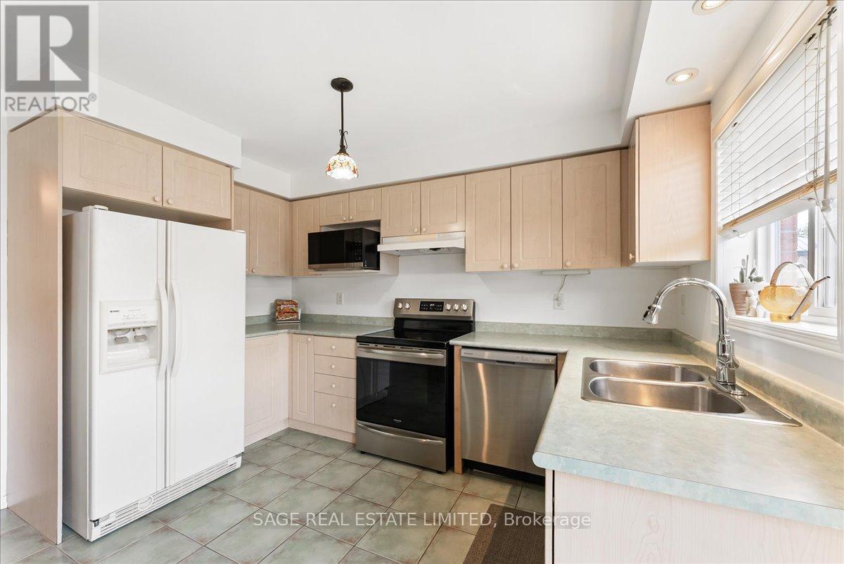 34 MCSWEENEY CRESCENT - 15
