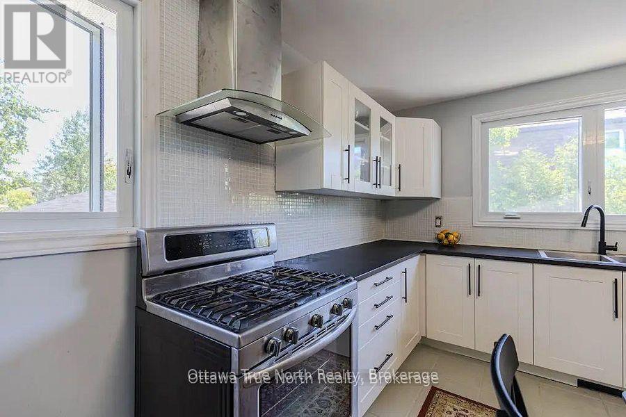 3 Bed, 1 Bath House for Rent in Ottawa – 35 TAUVETTE STREET, Ottawa – MLS# X13594646 - Image 27
