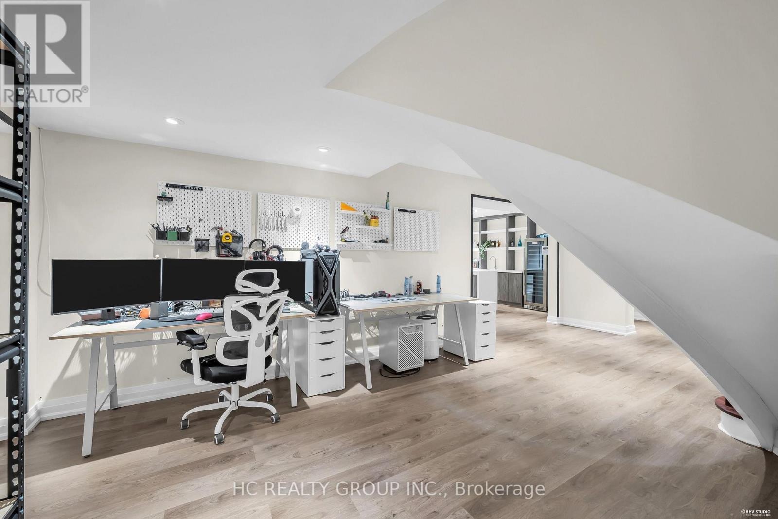 50 BOYNTON CIRCLE - 42