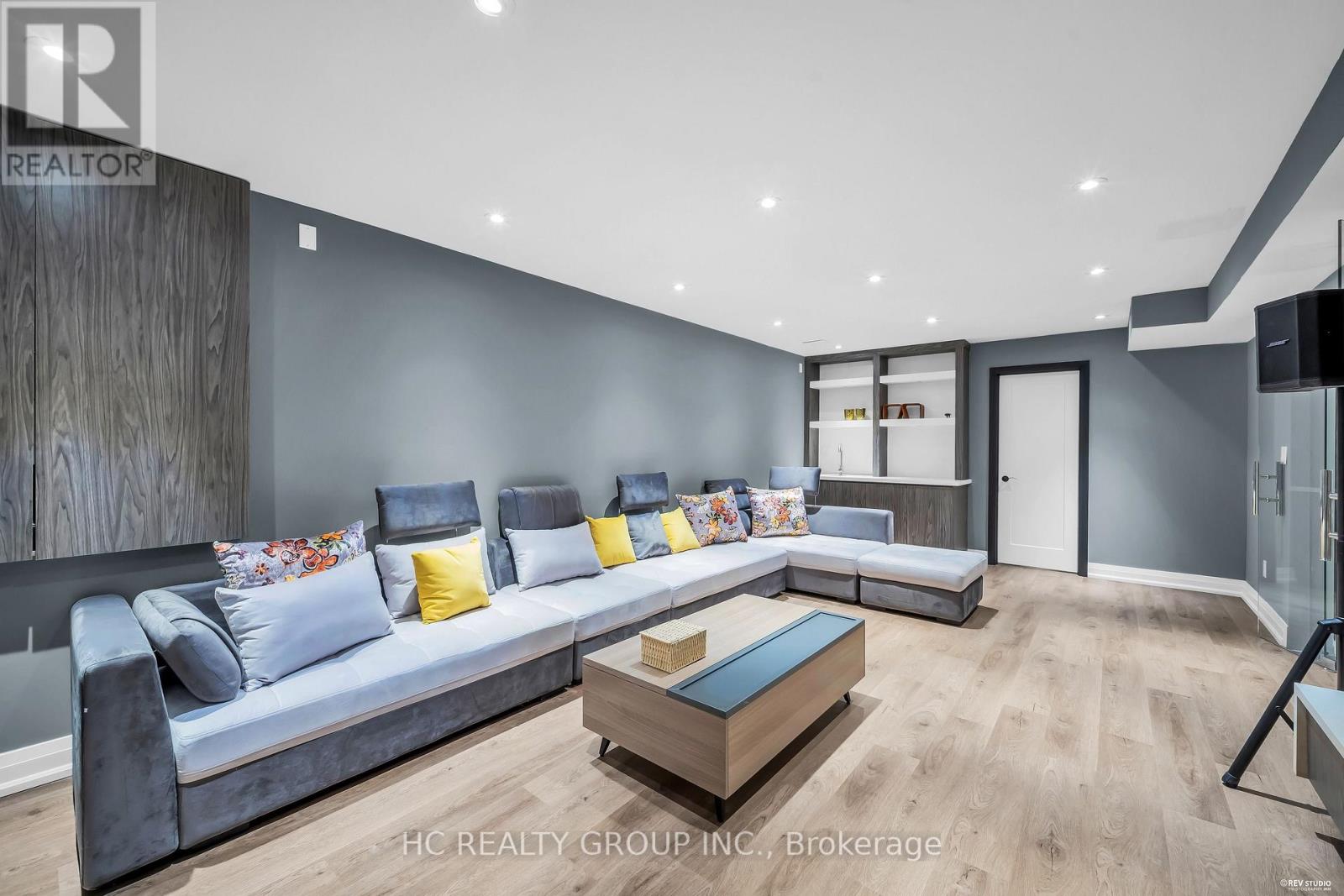 50 BOYNTON CIRCLE - 43