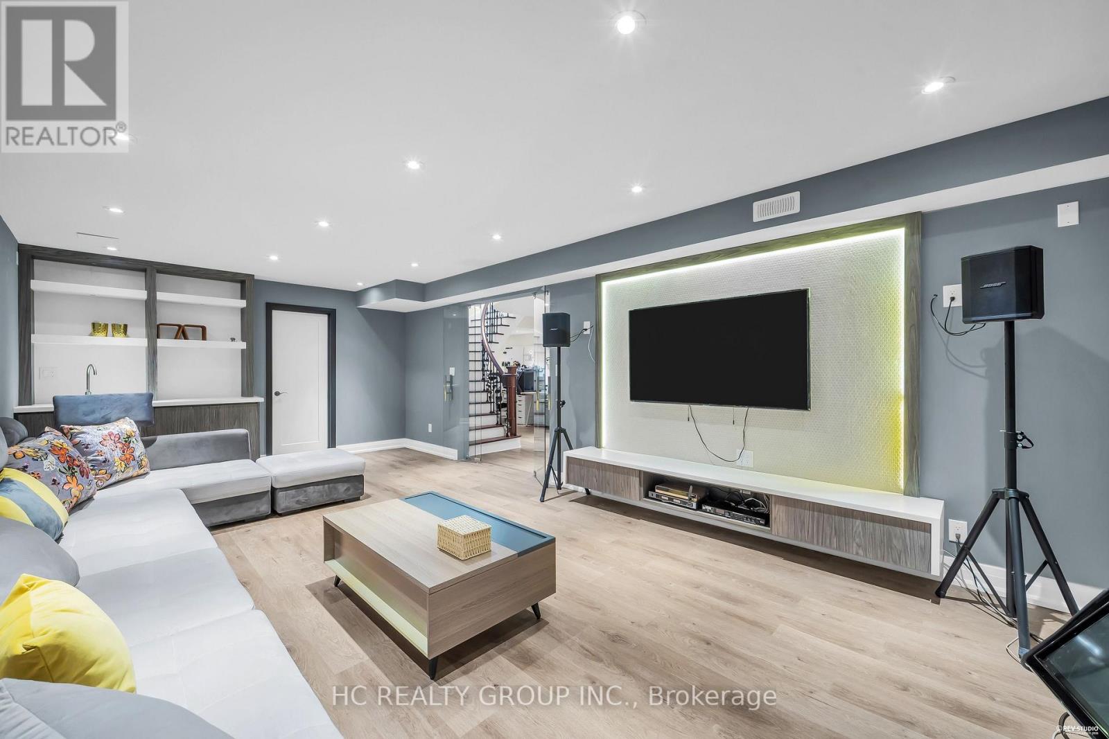 50 BOYNTON CIRCLE - 44