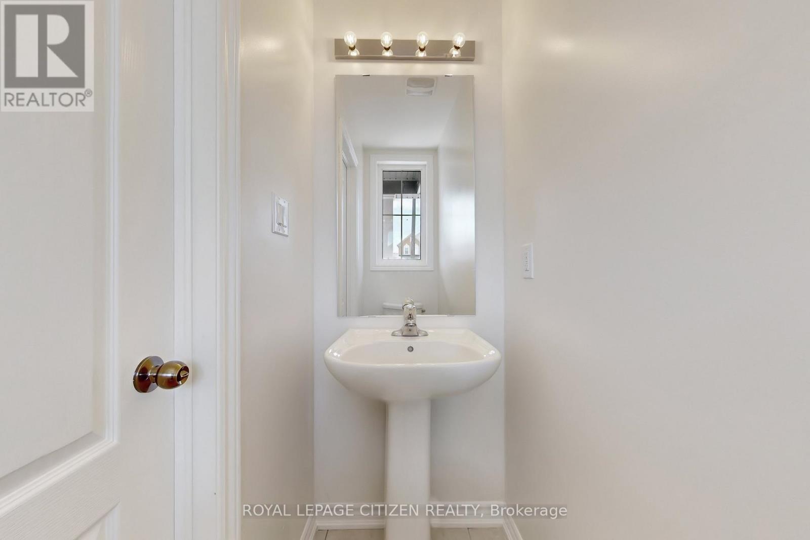 82 LAWRENCE D. PRIDHAM AVENUE - 19
