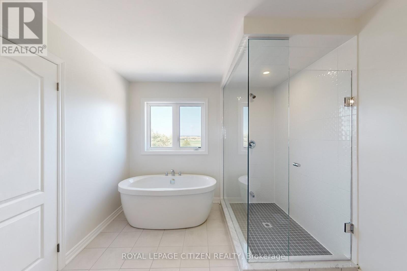 82 LAWRENCE D. PRIDHAM AVENUE - 28