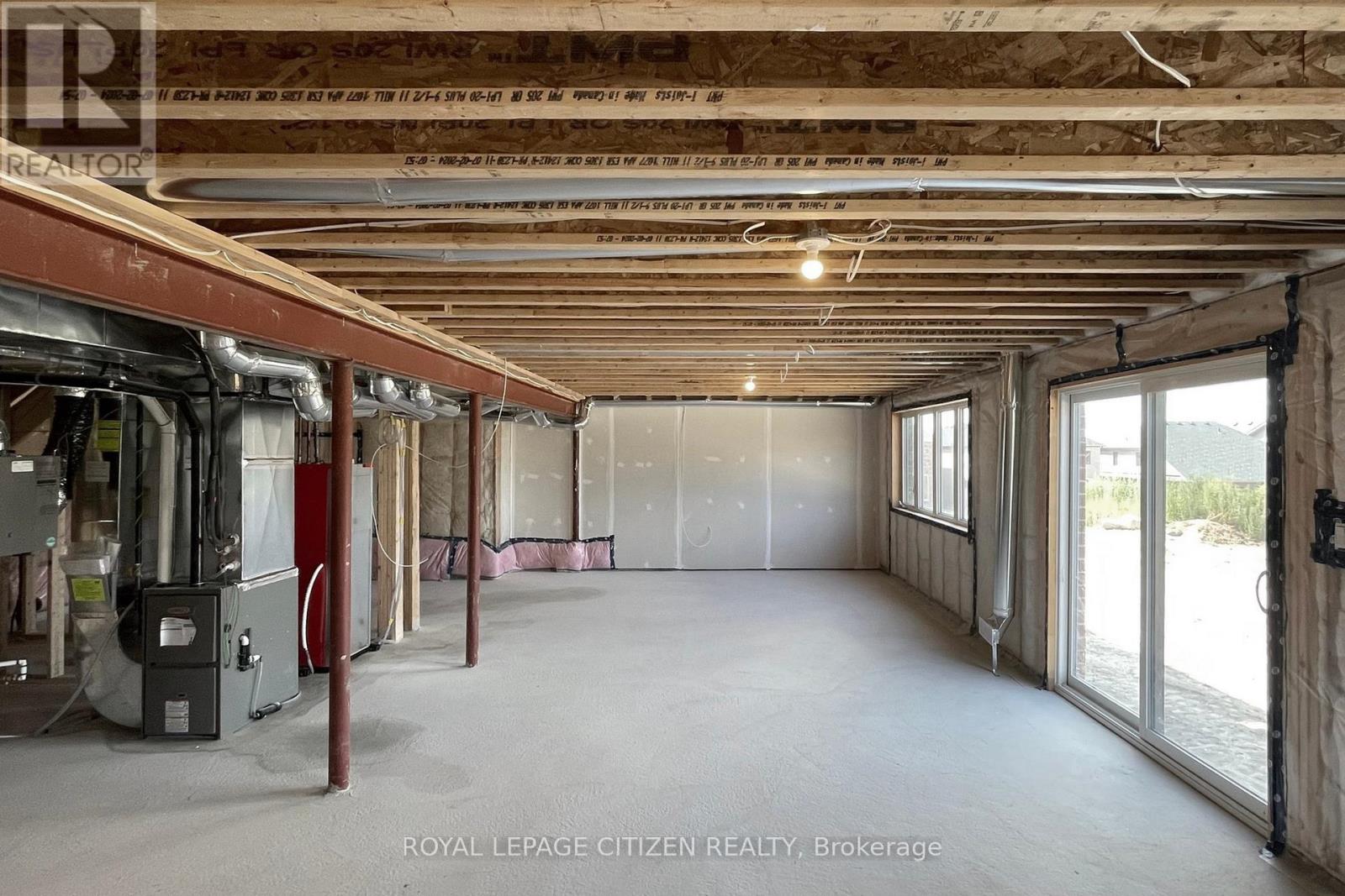 82 LAWRENCE D. PRIDHAM AVENUE - 45