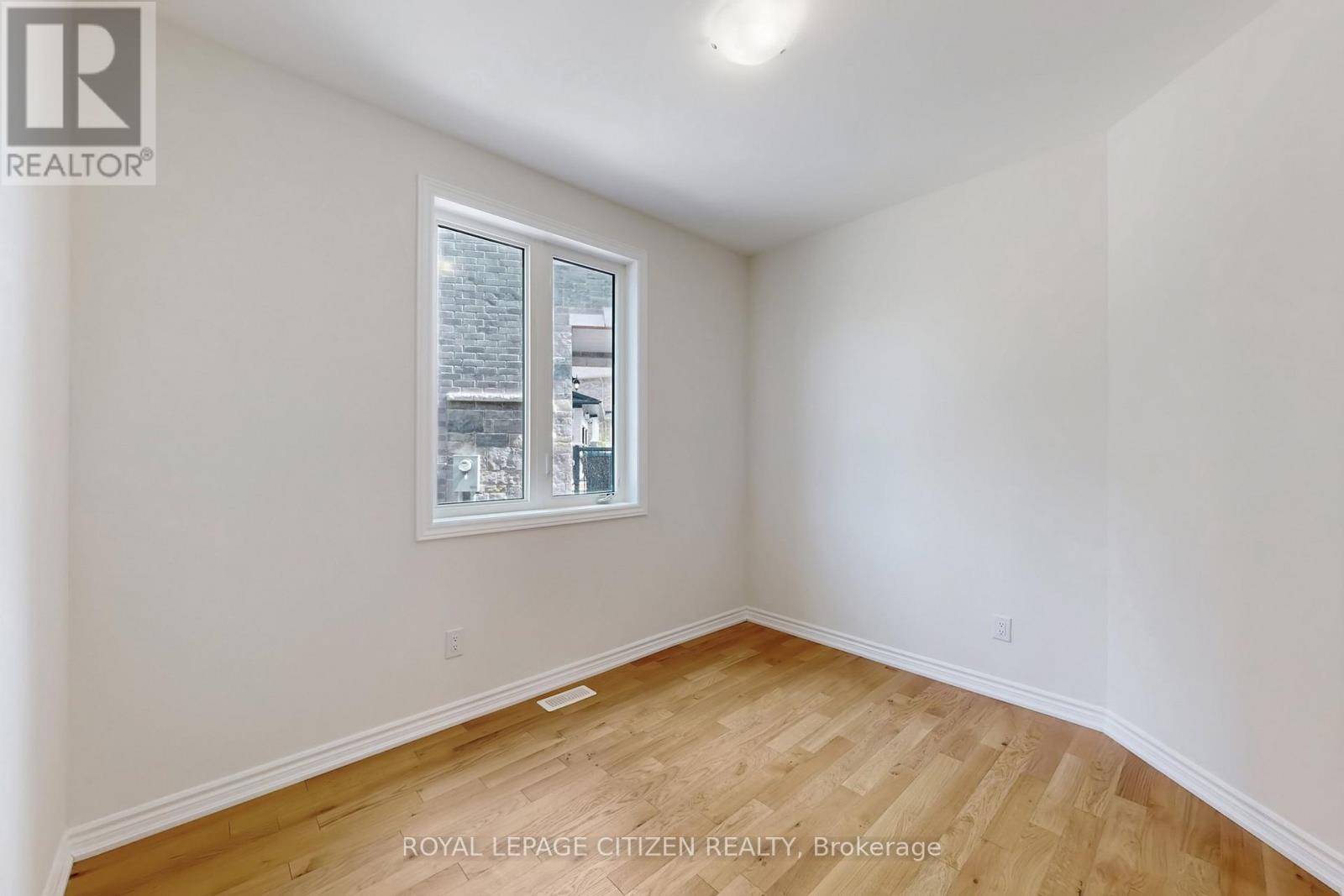 82 LAWRENCE D. PRIDHAM AVENUE - 8