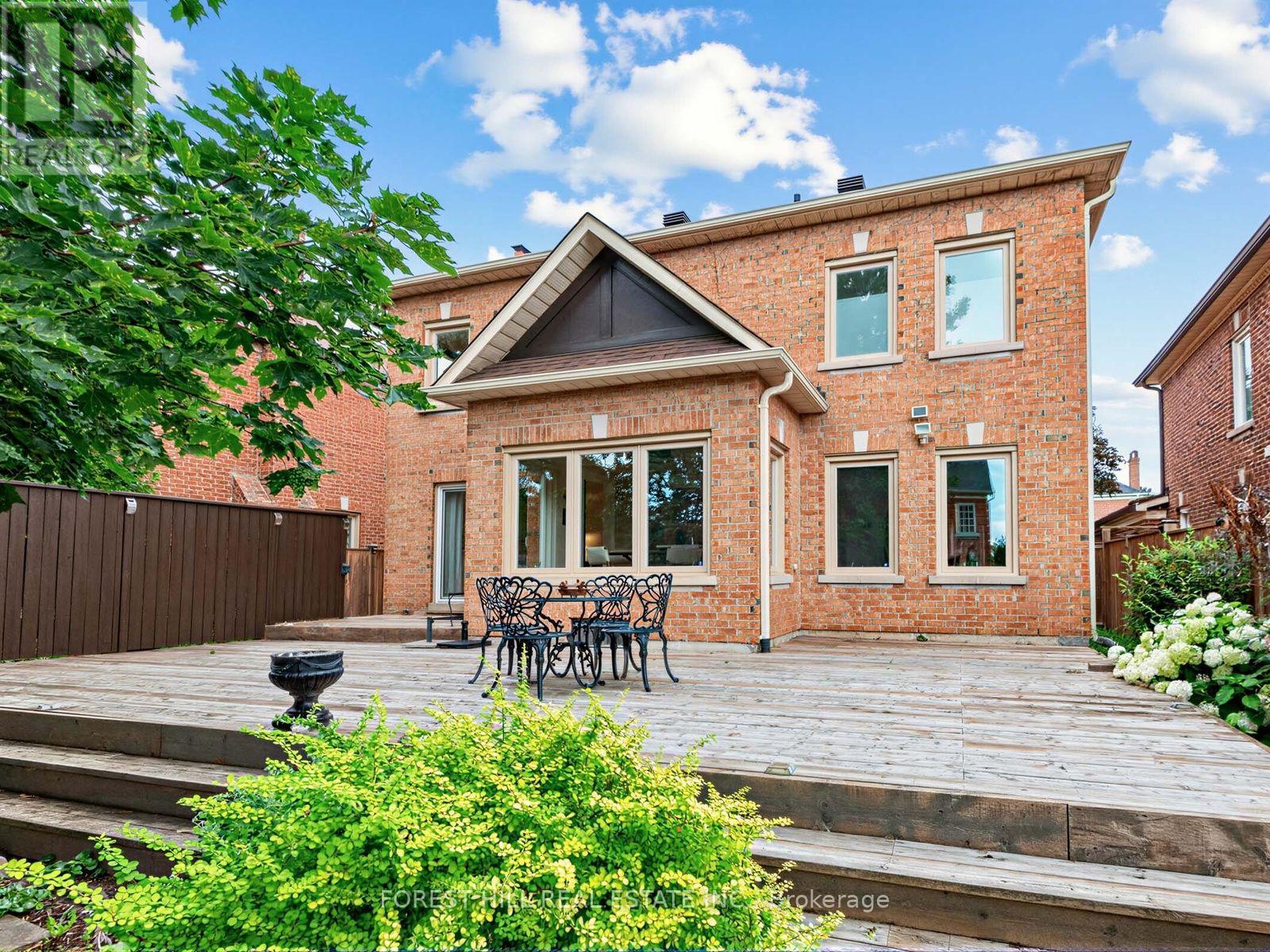 42 BAYNARDS LANE - 46