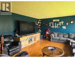 221 Macaskill Avenue, Glaslyn, SK S0M0Y0 Photo 20