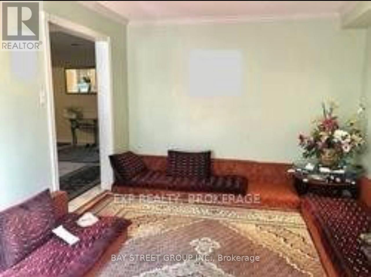 63 YORKLAND STREET - 11