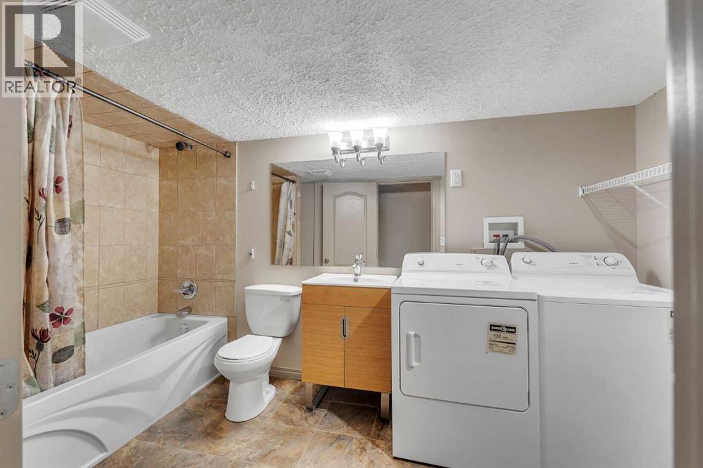 263 Royal Birch Way NW - 39