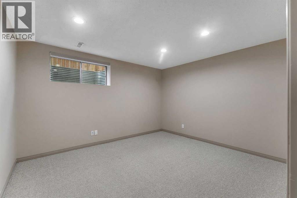 263 Royal Birch Way NW - 37