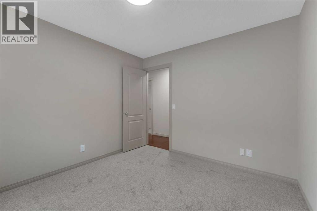 263 Royal Birch Way NW - 27