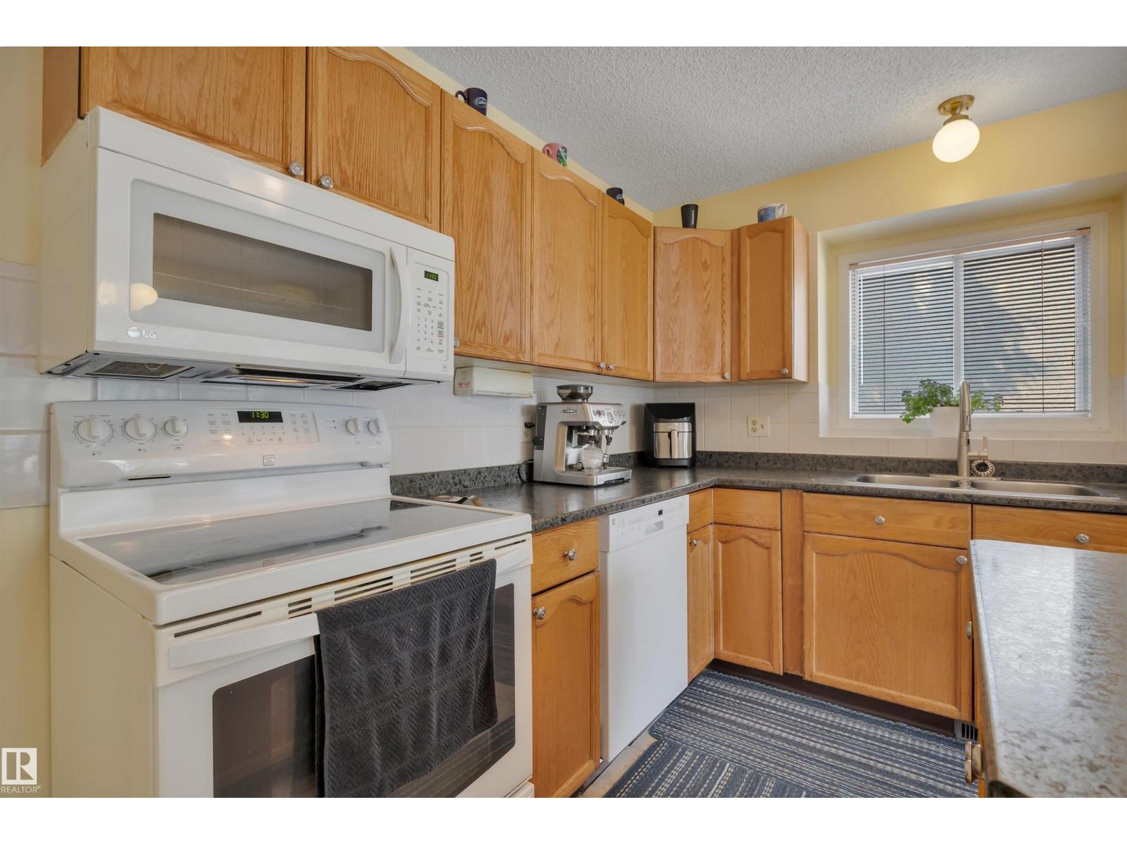 18920 78 AV NW - 15