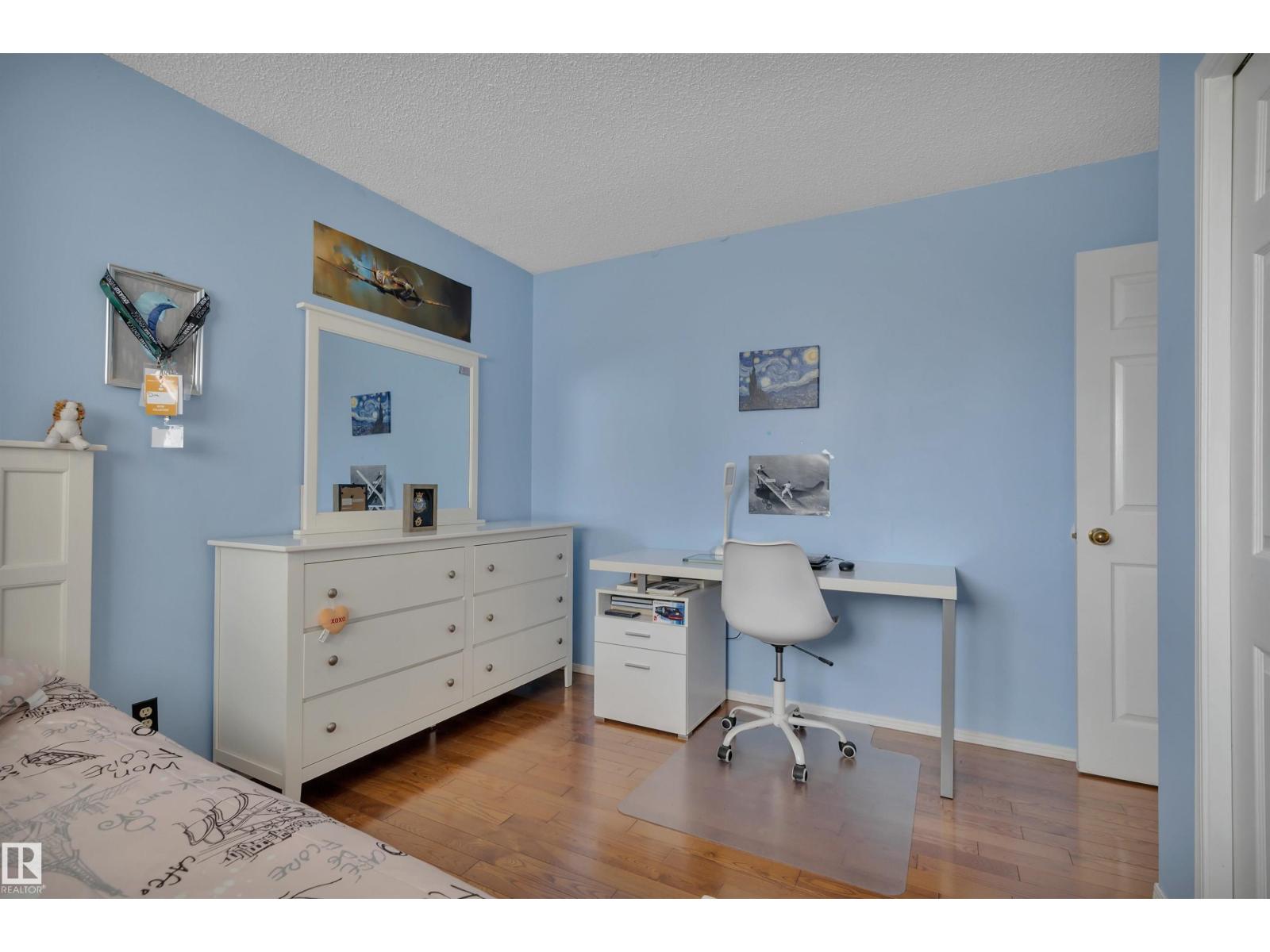 18920 78 AV NW - 27