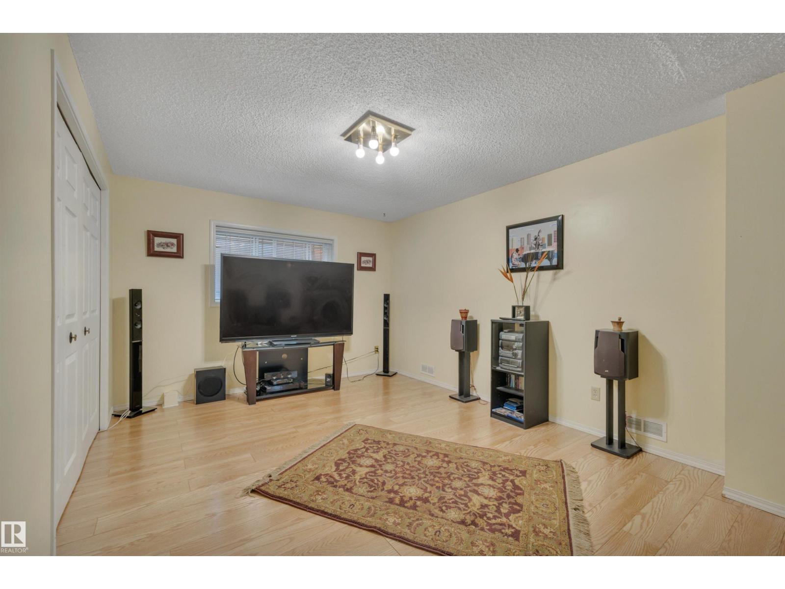 18920 78 AV NW - 38