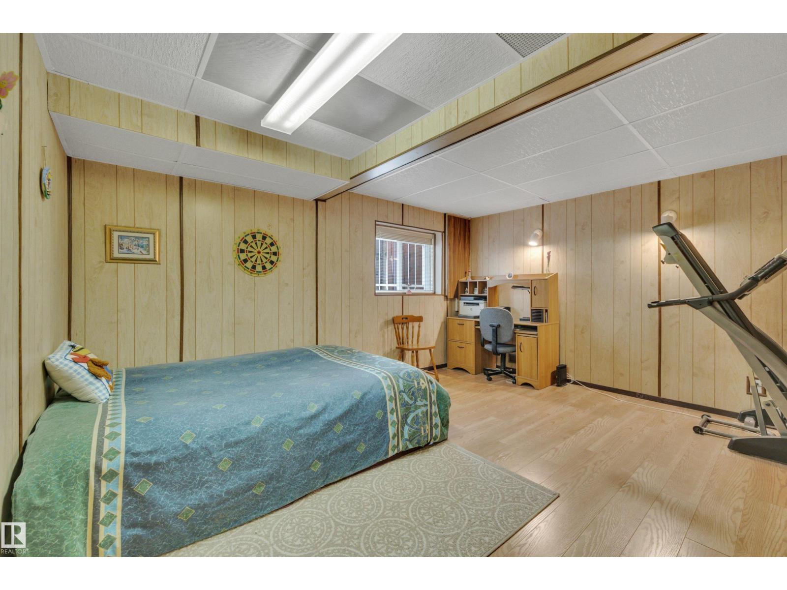 18920 78 AV NW - 41