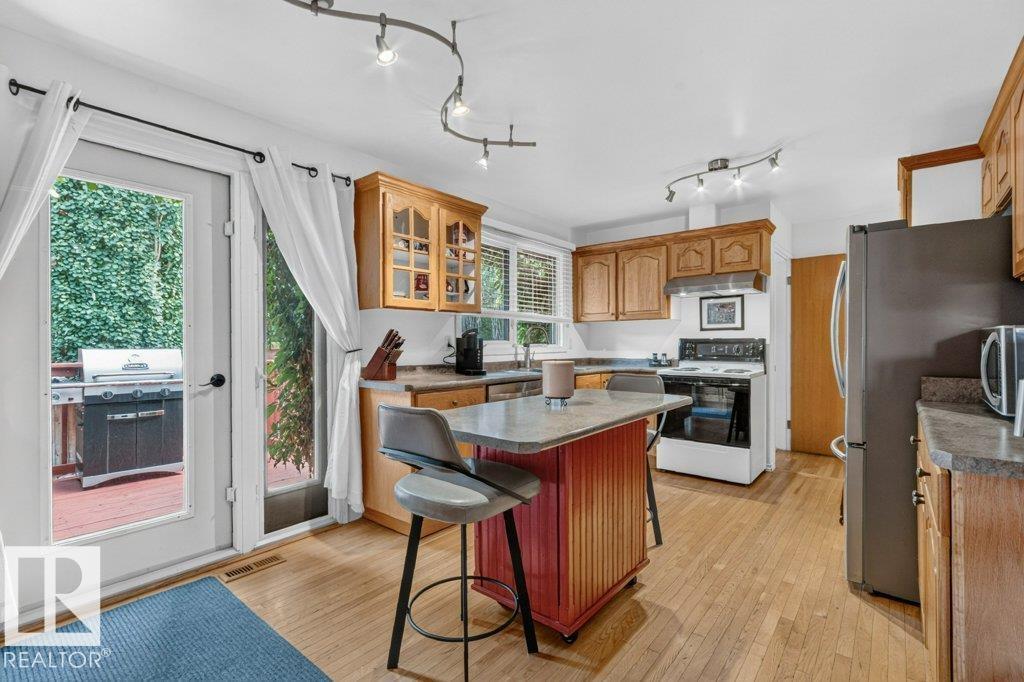 11131 35A AV NW - 12