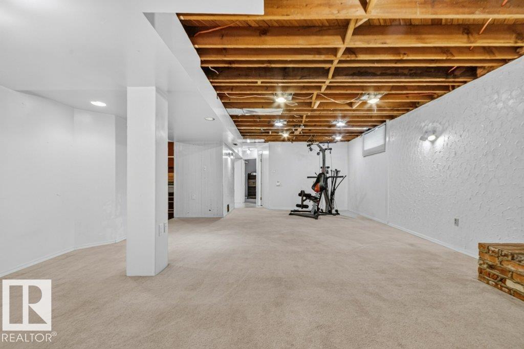 11131 35A AV NW - 28