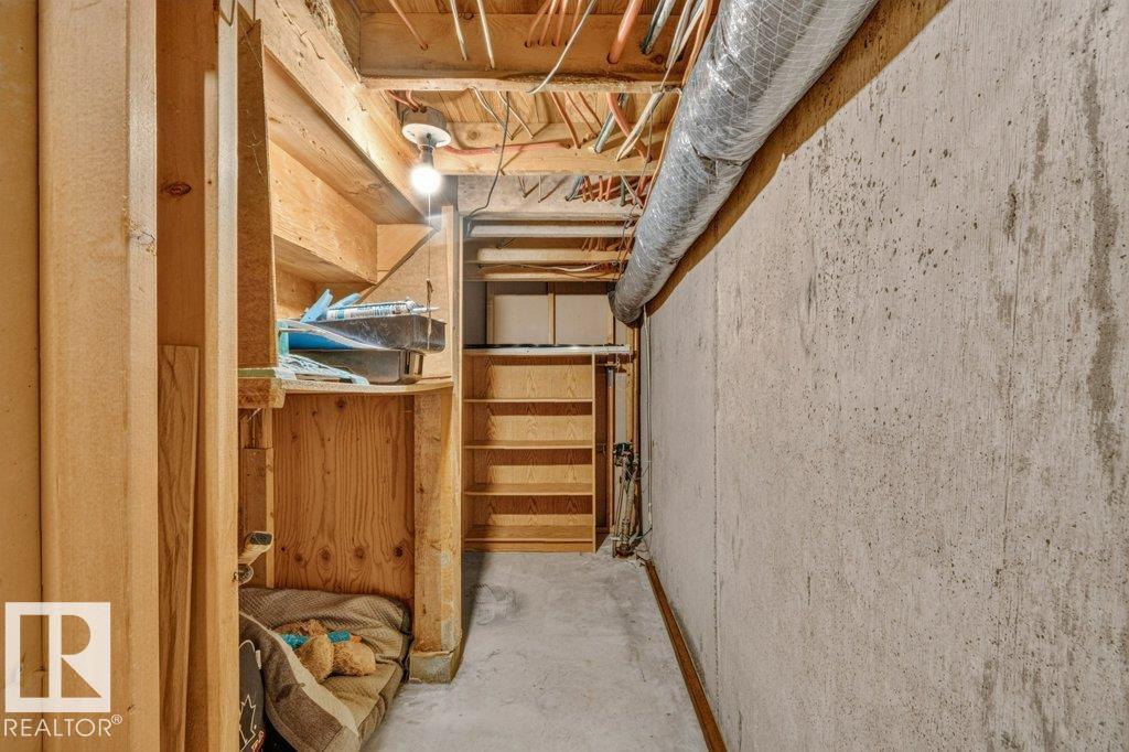 11131 35A AV NW - 39