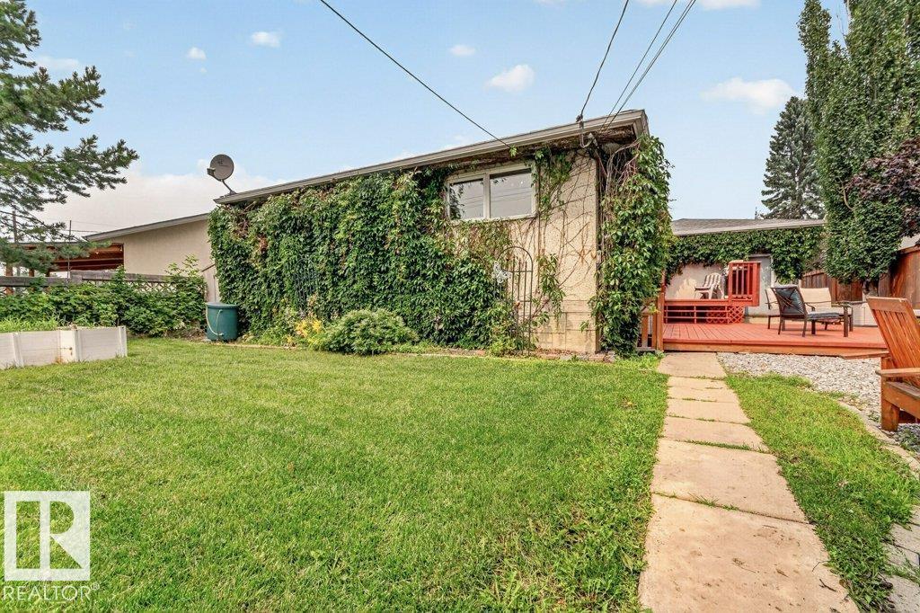 11131 35A AV NW - 44