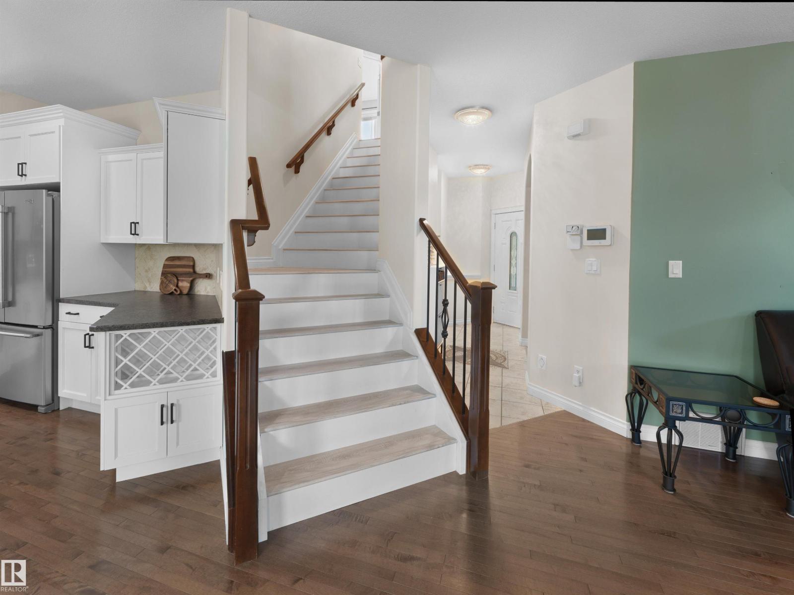 8708 207 ST NW - 16