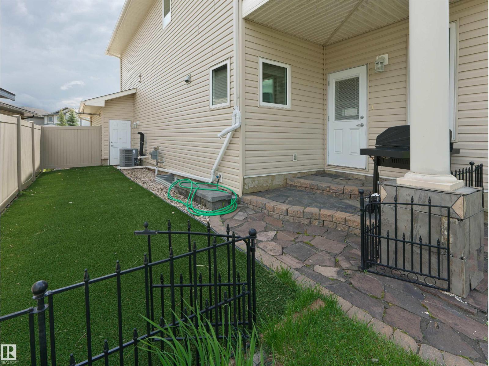 8708 207 ST NW - 39