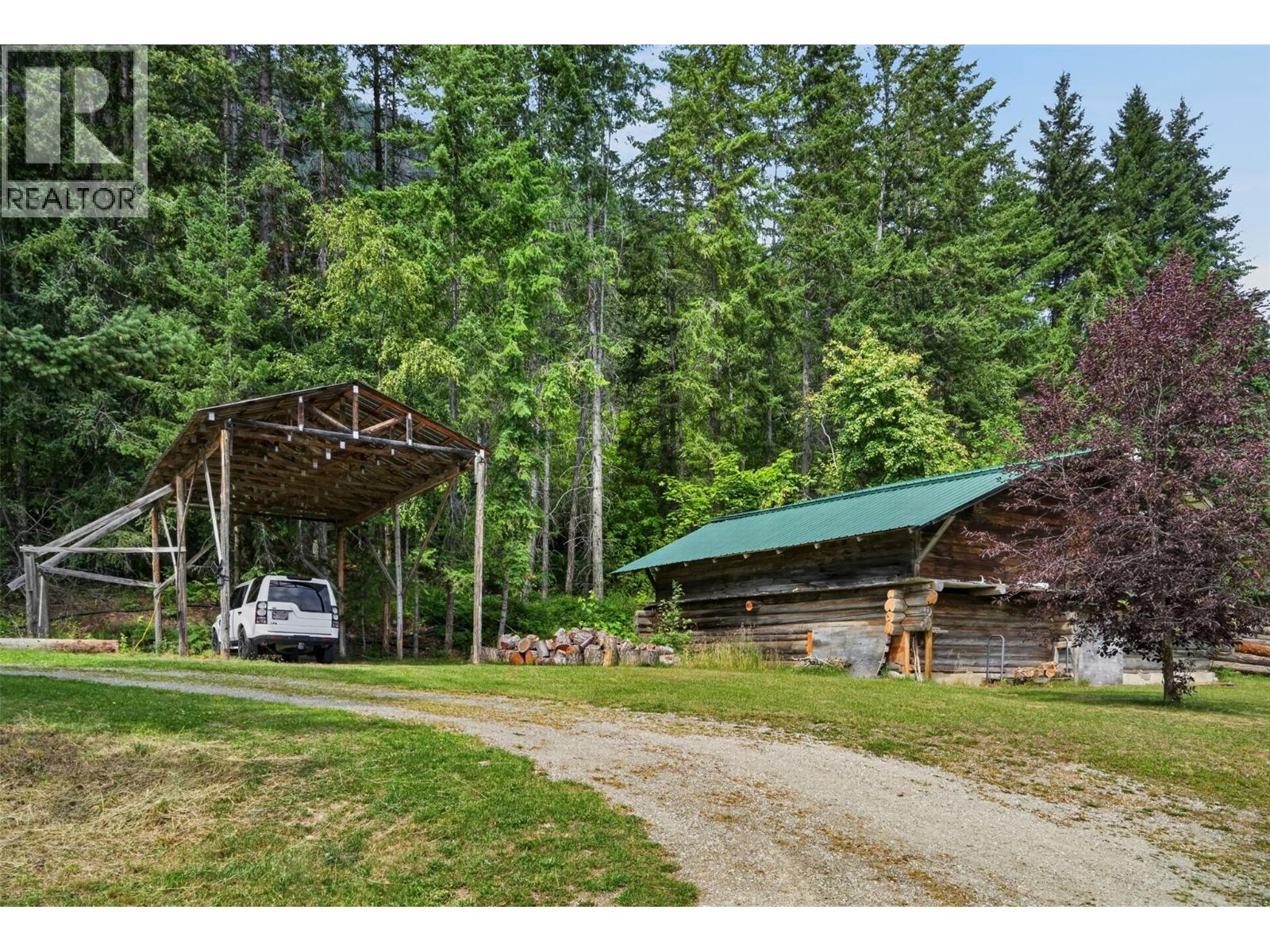 9450 Highway 31 - 53