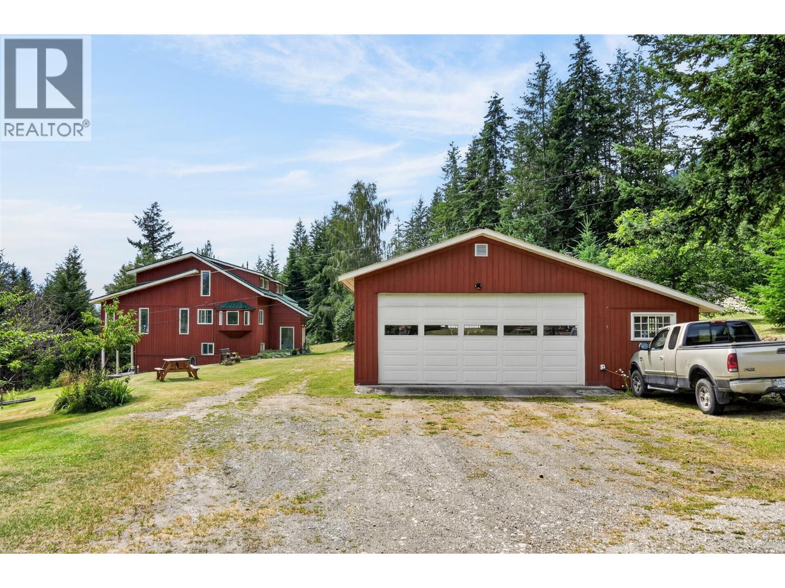 9450 Highway 31 - 51