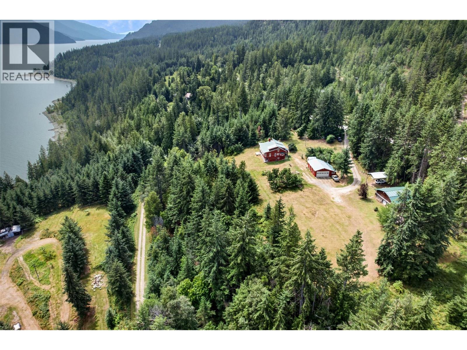 9450 Highway 31 - 61