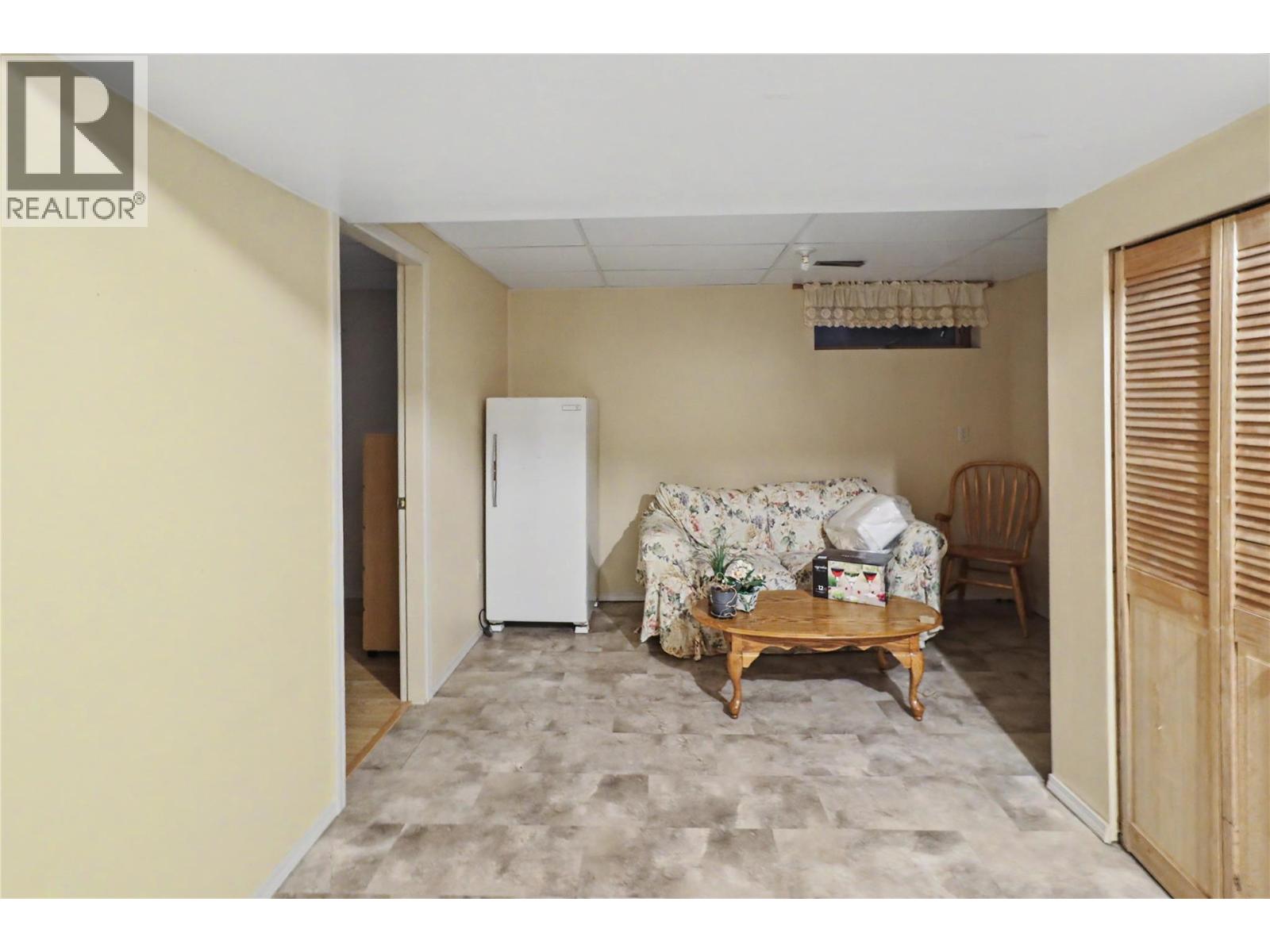 4055 Victoria Road - Image 38