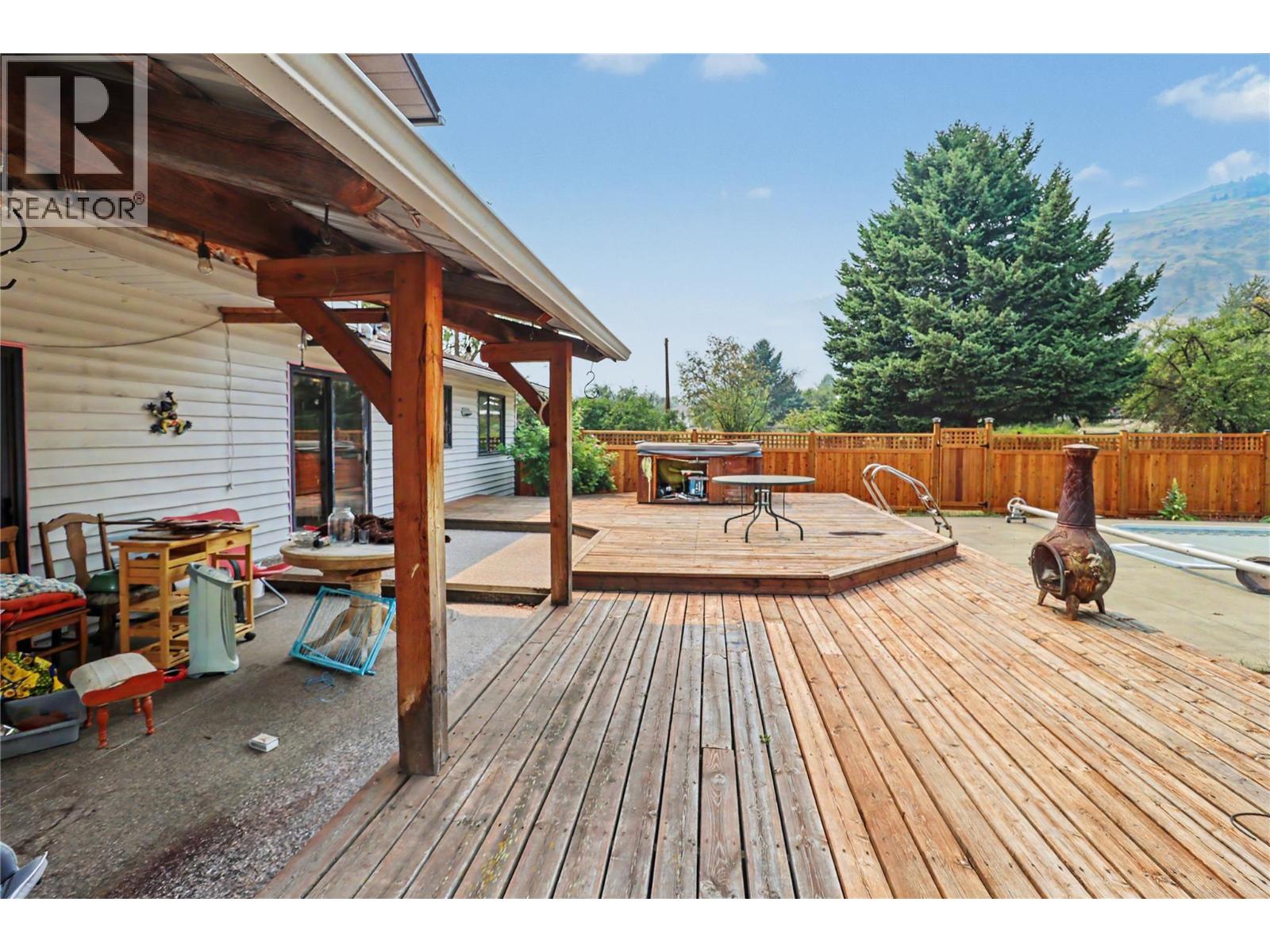 4055 Victoria Road - 29