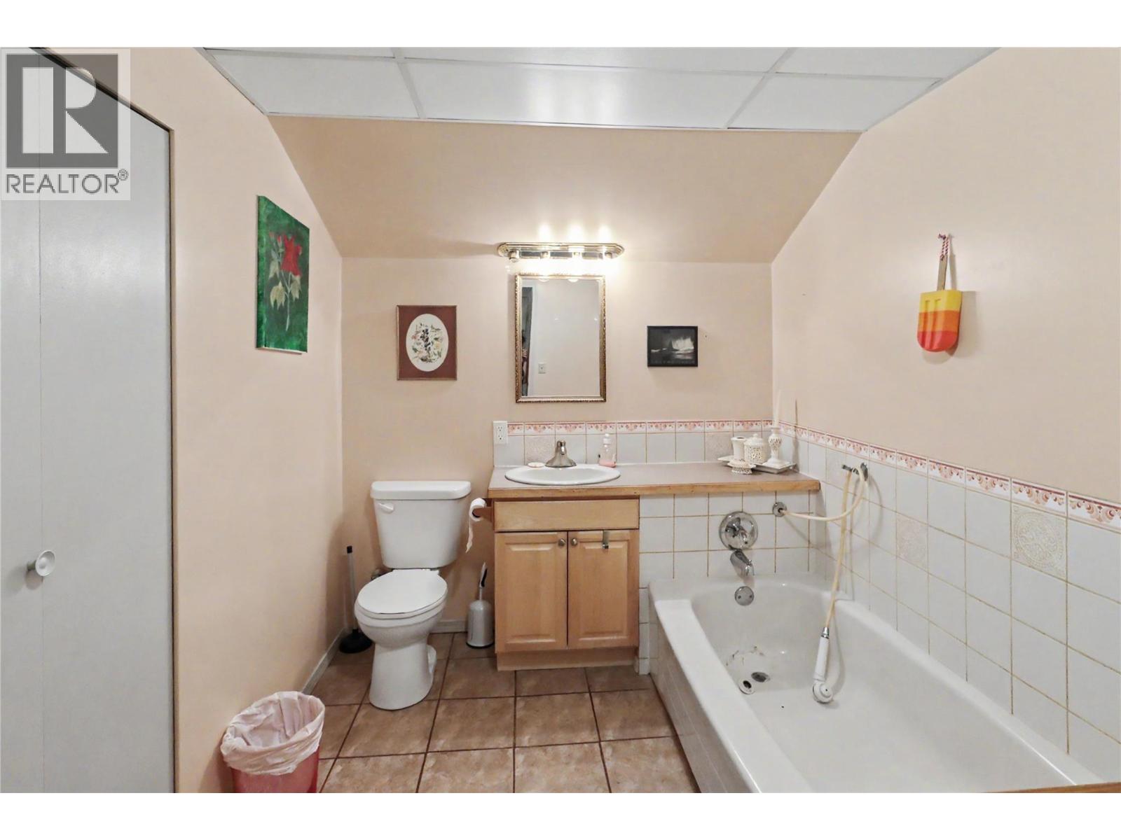 4055 Victoria Road - Image 32