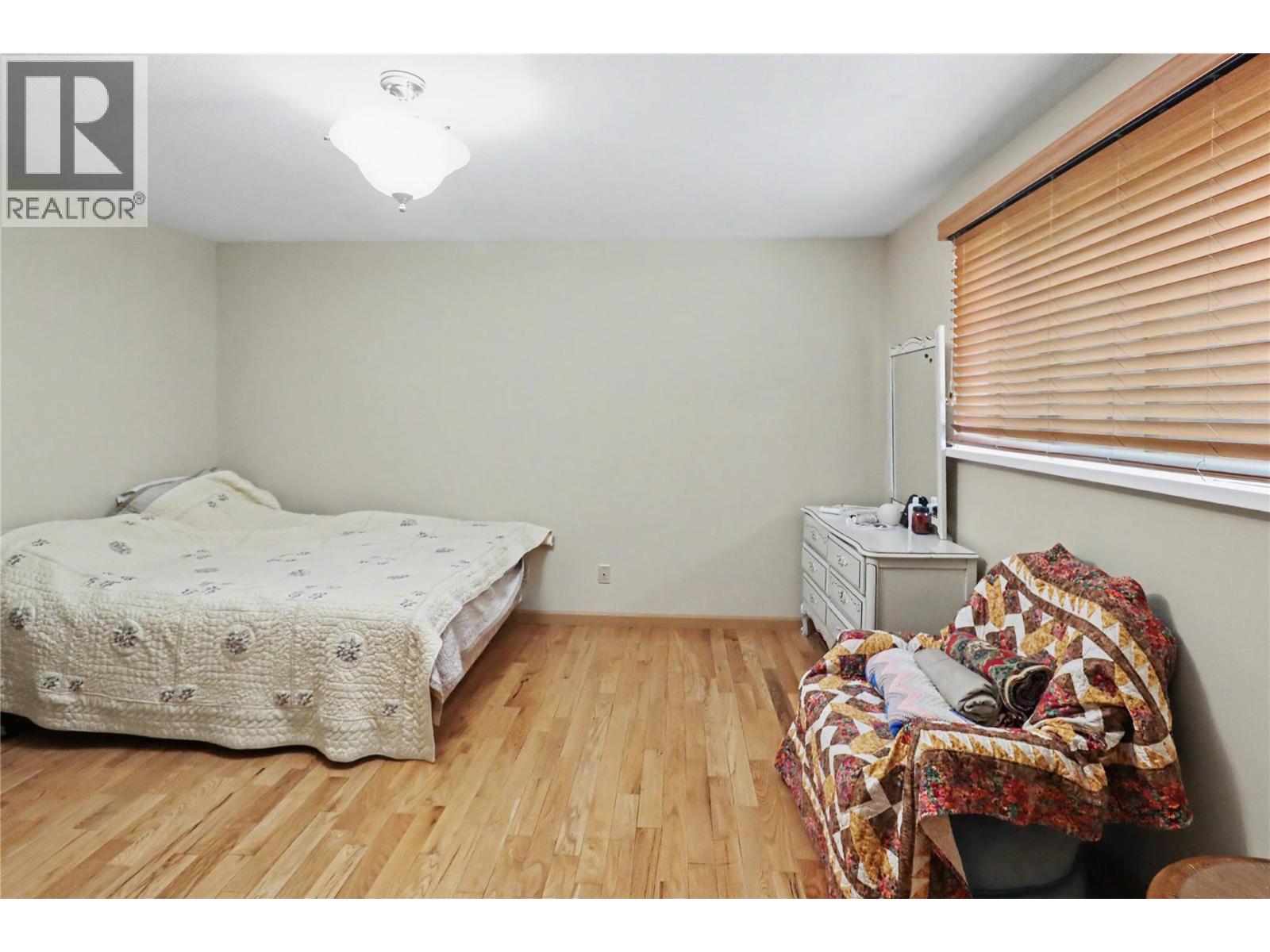 4055 Victoria Road - Image 17