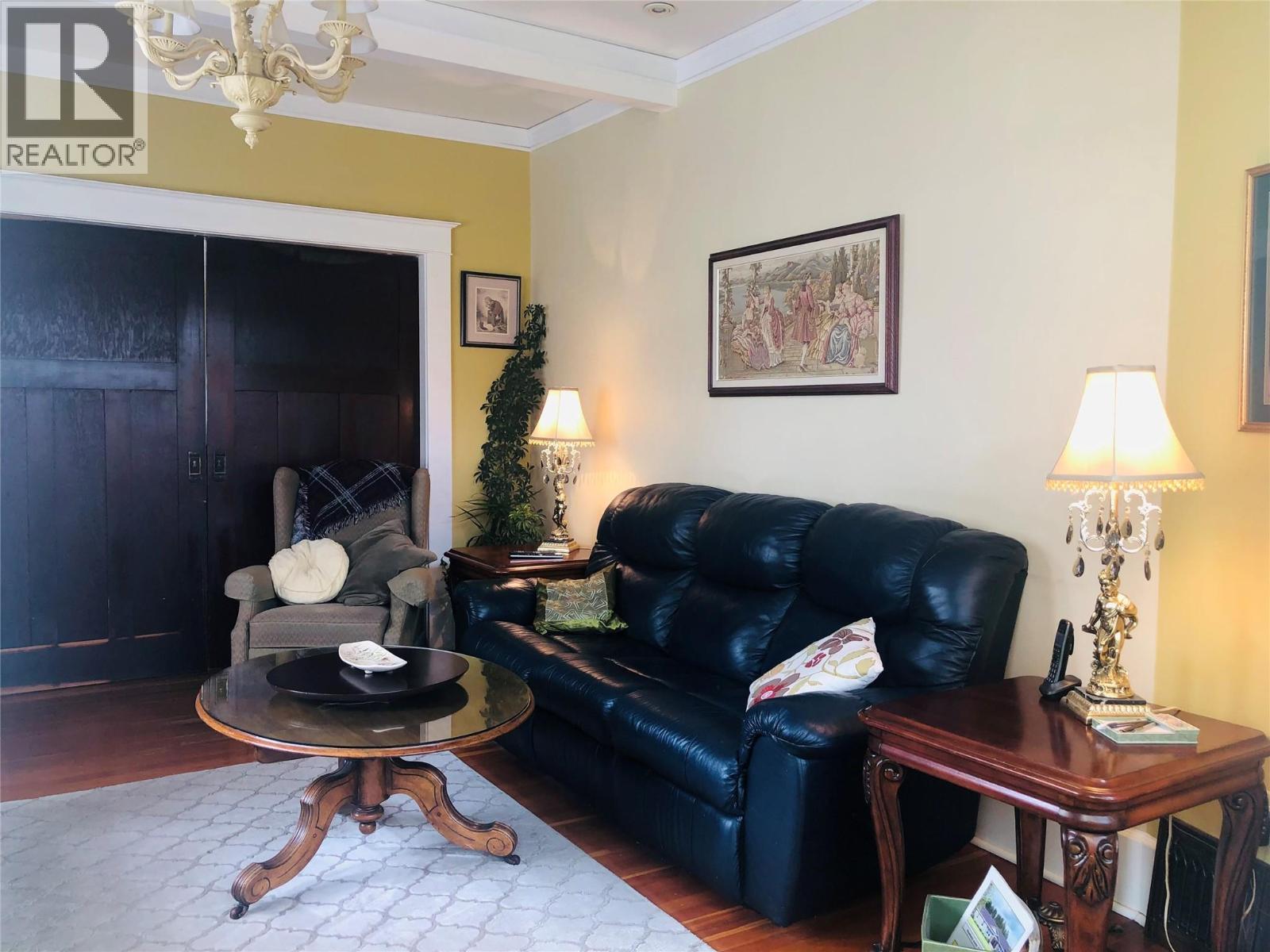 1335 THOM Street - 18