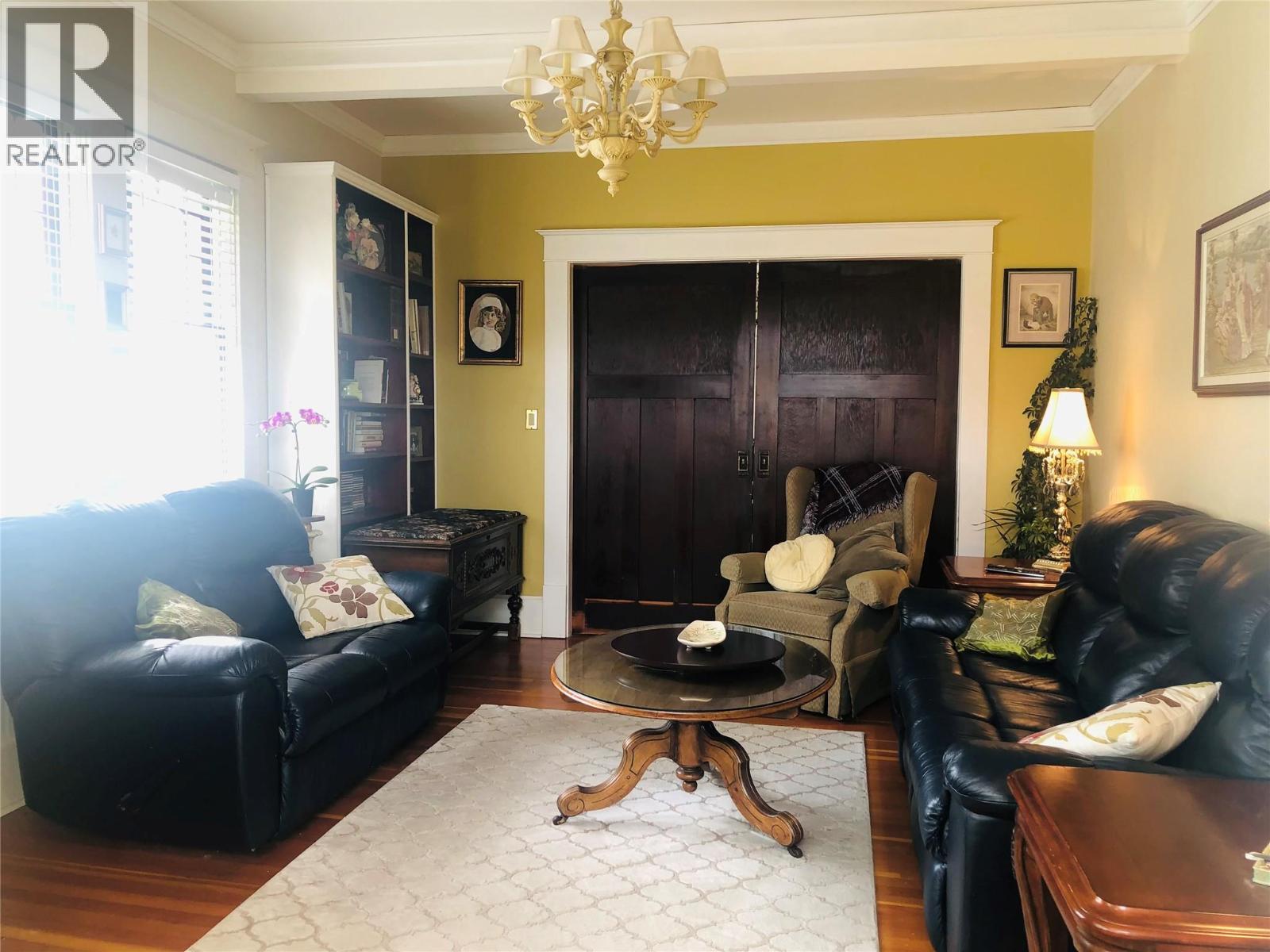 1335 THOM Street - 19