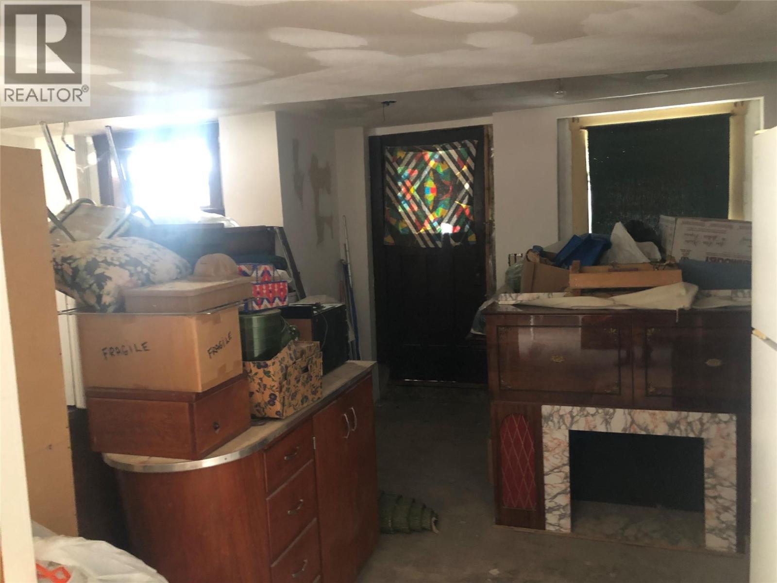 1335 THOM Street - 51