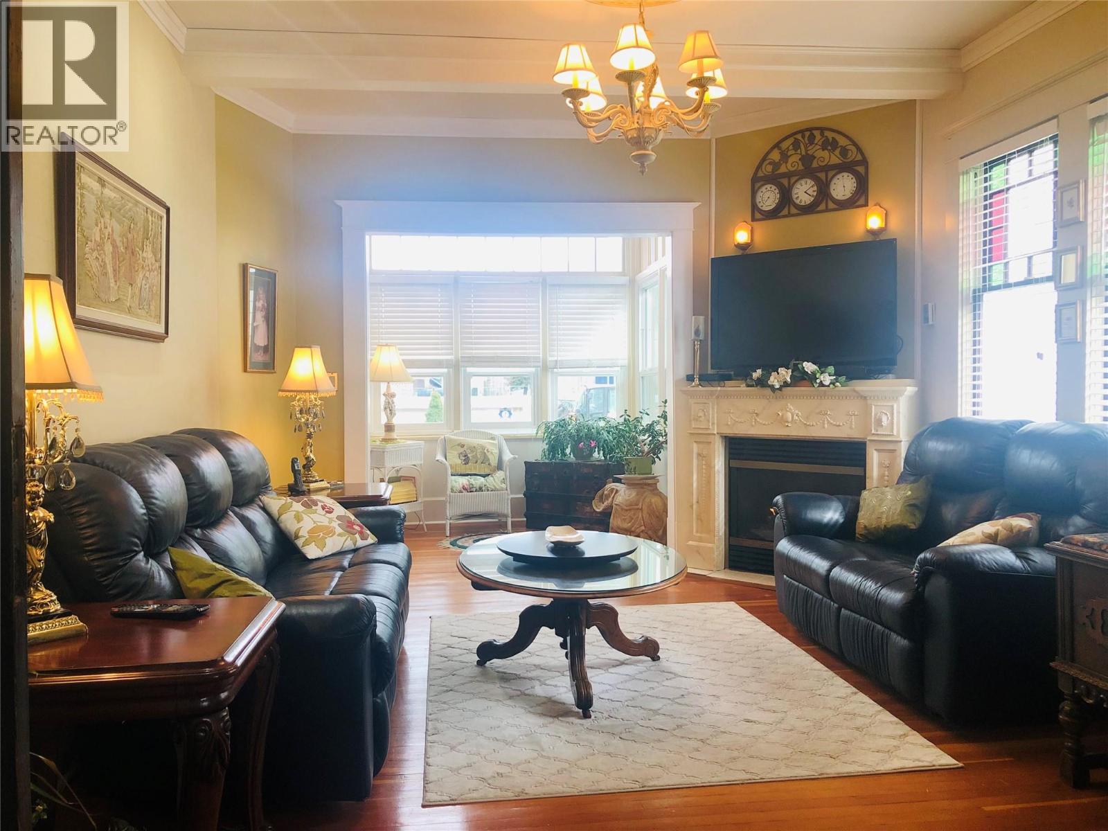 1335 THOM Street - 14