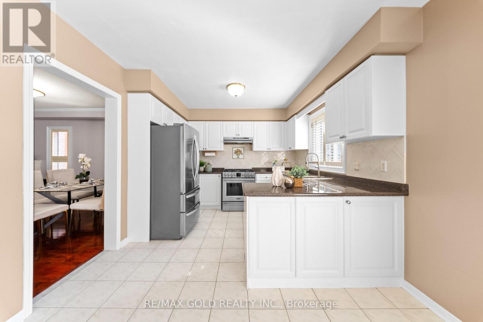 21 PACIFIC WIND CRESCENT - 16