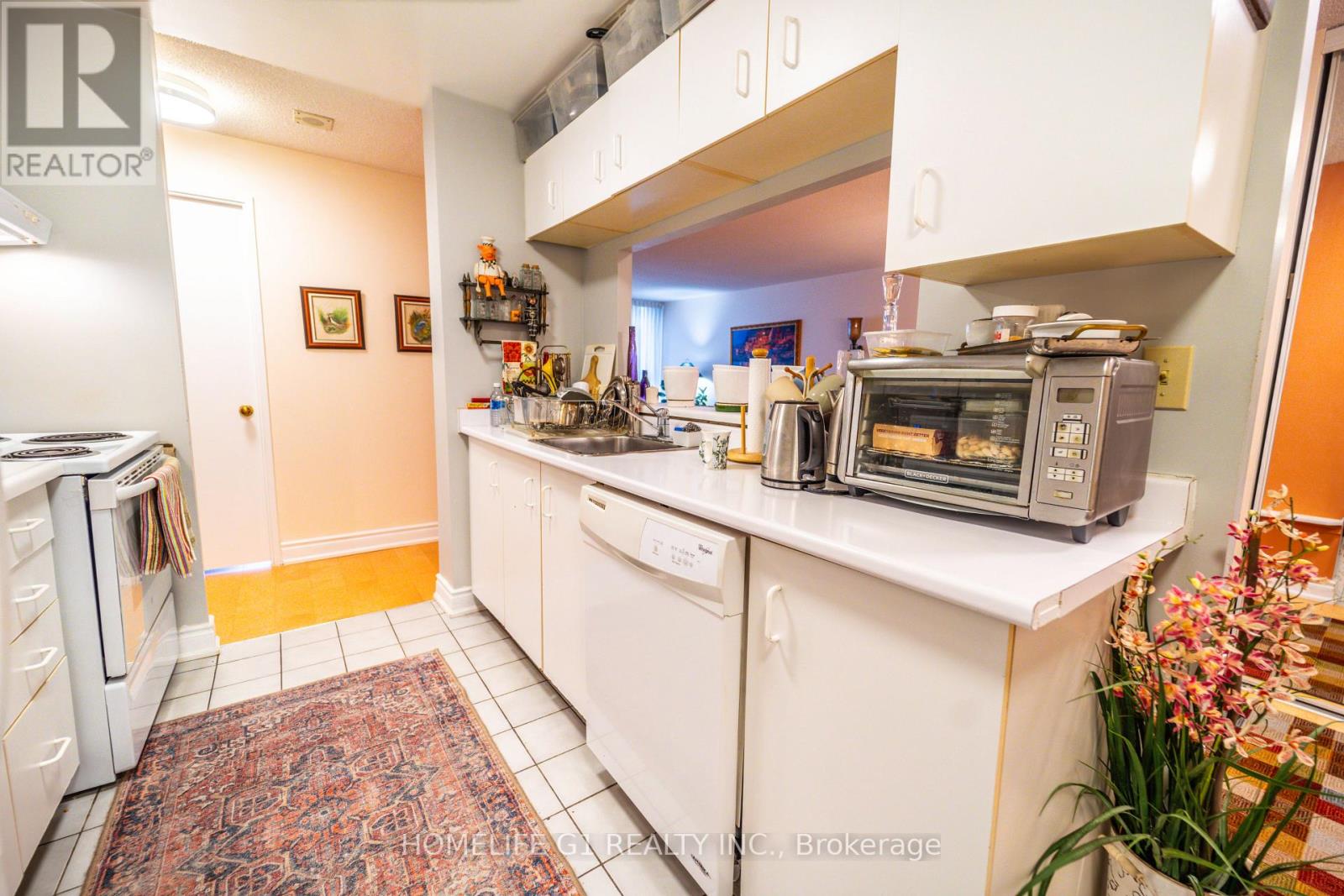 #911 4185 SHIPP DRIVE - 21