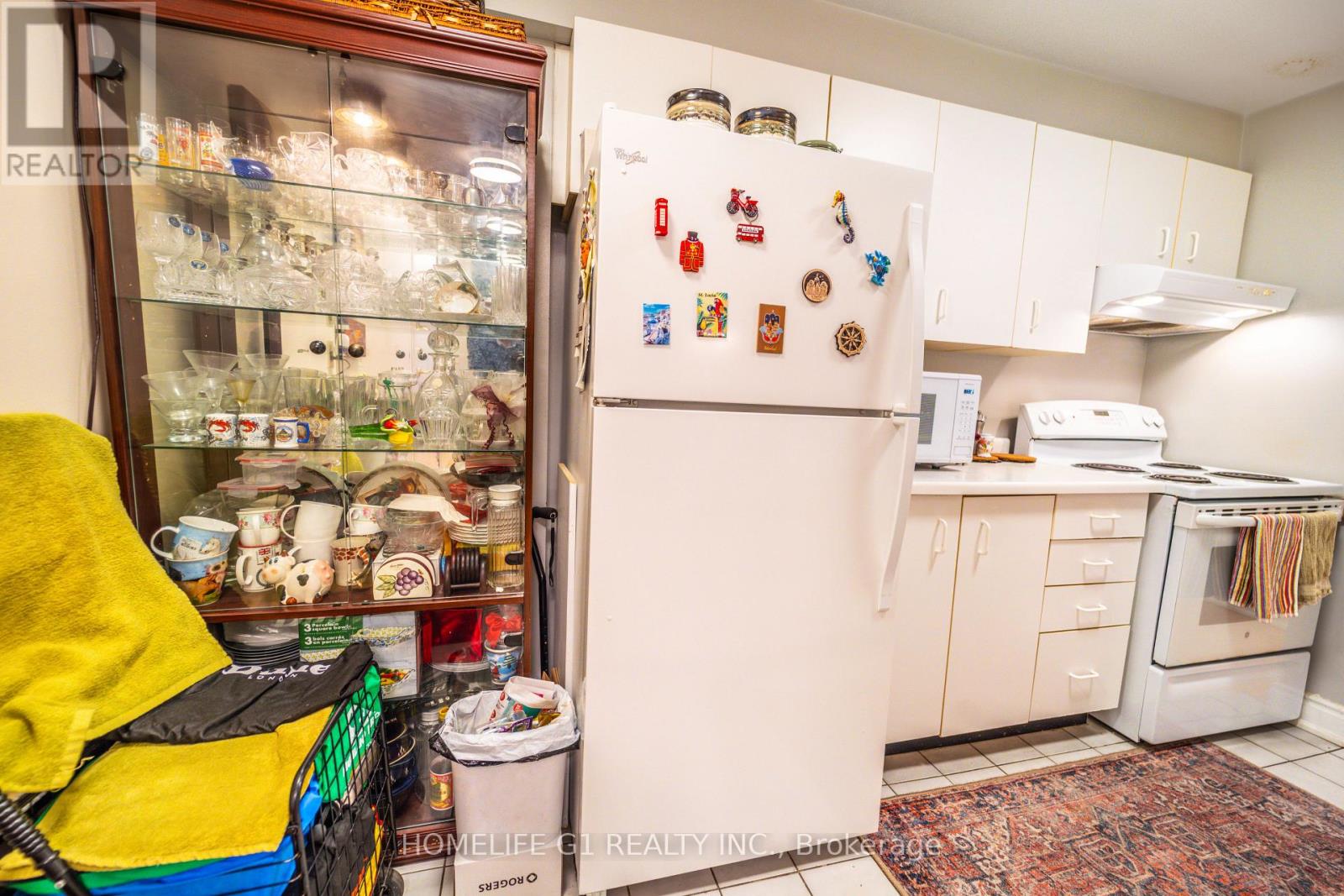 #911 4185 SHIPP DRIVE - 22
