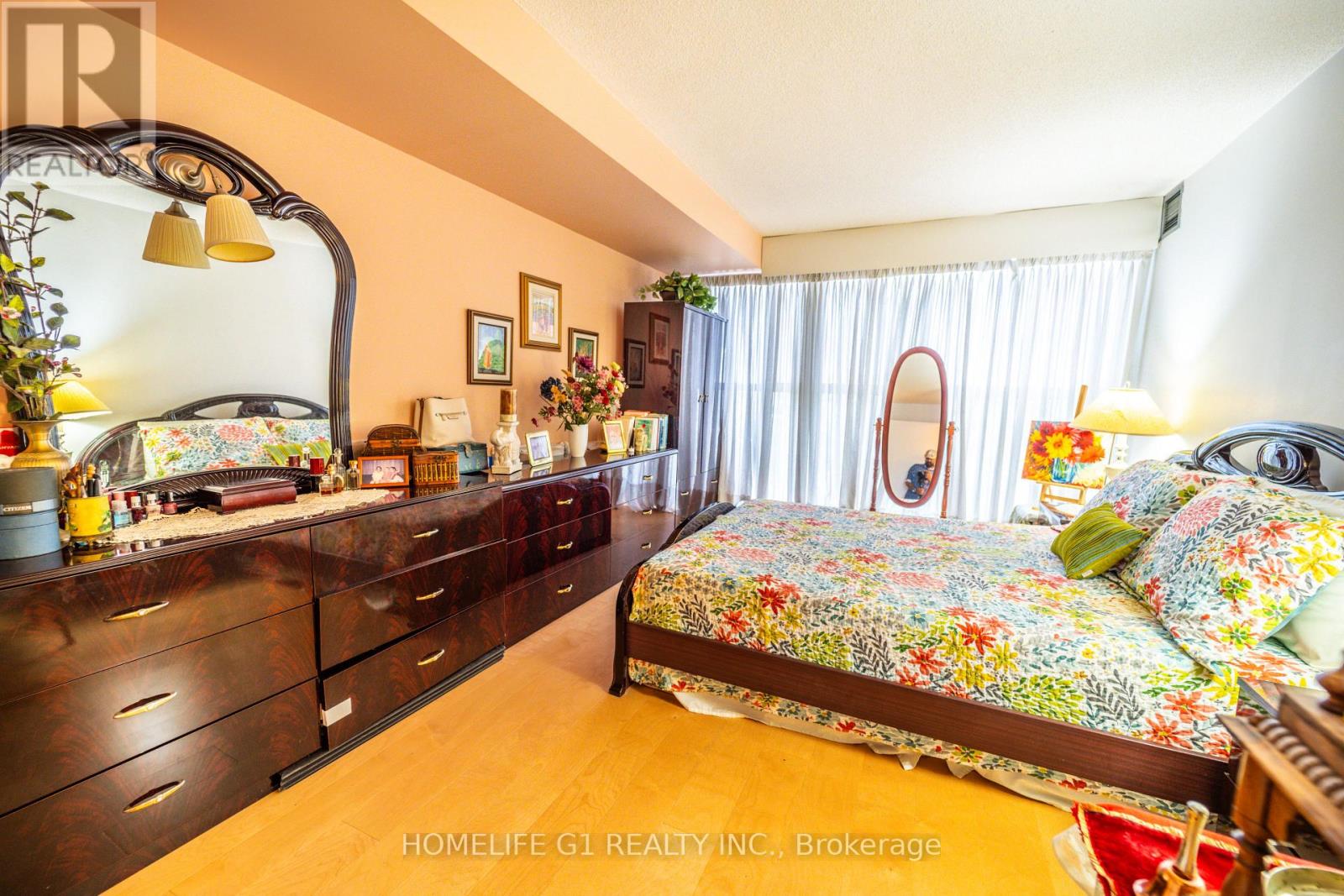 #911 4185 SHIPP DRIVE - 23
