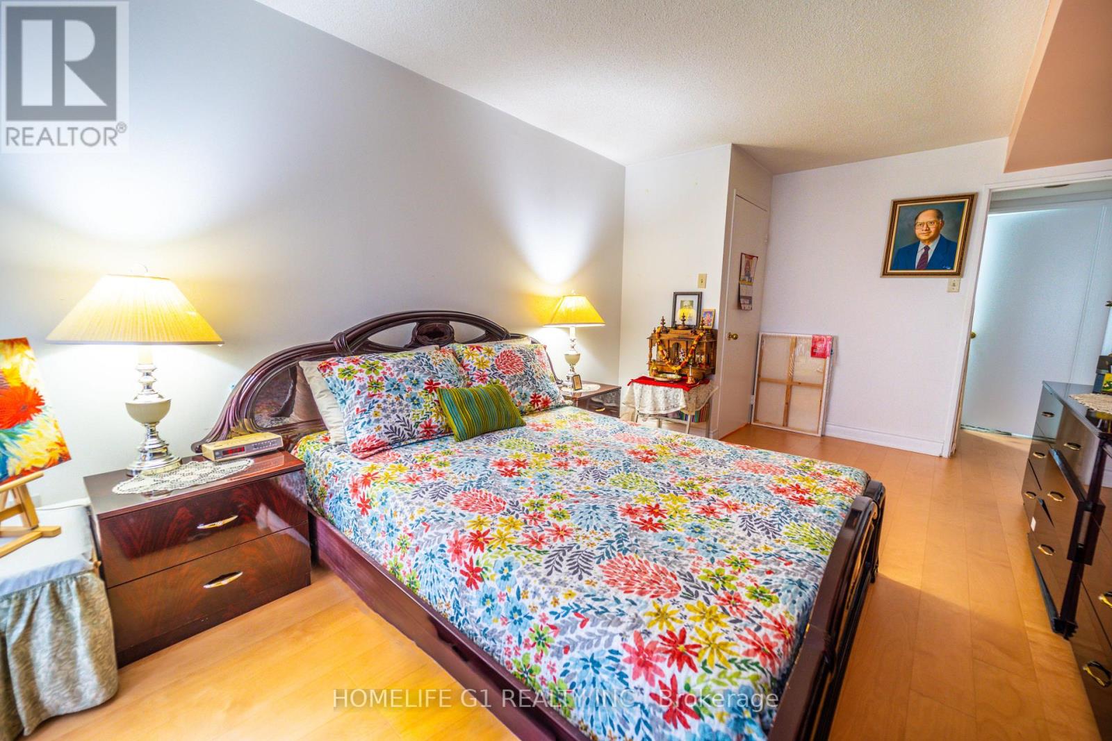 #911 4185 SHIPP DRIVE - 26