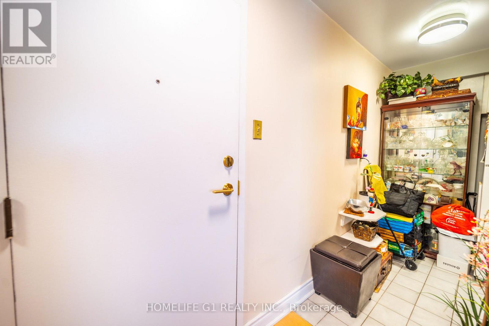 #911 4185 SHIPP DRIVE - 9