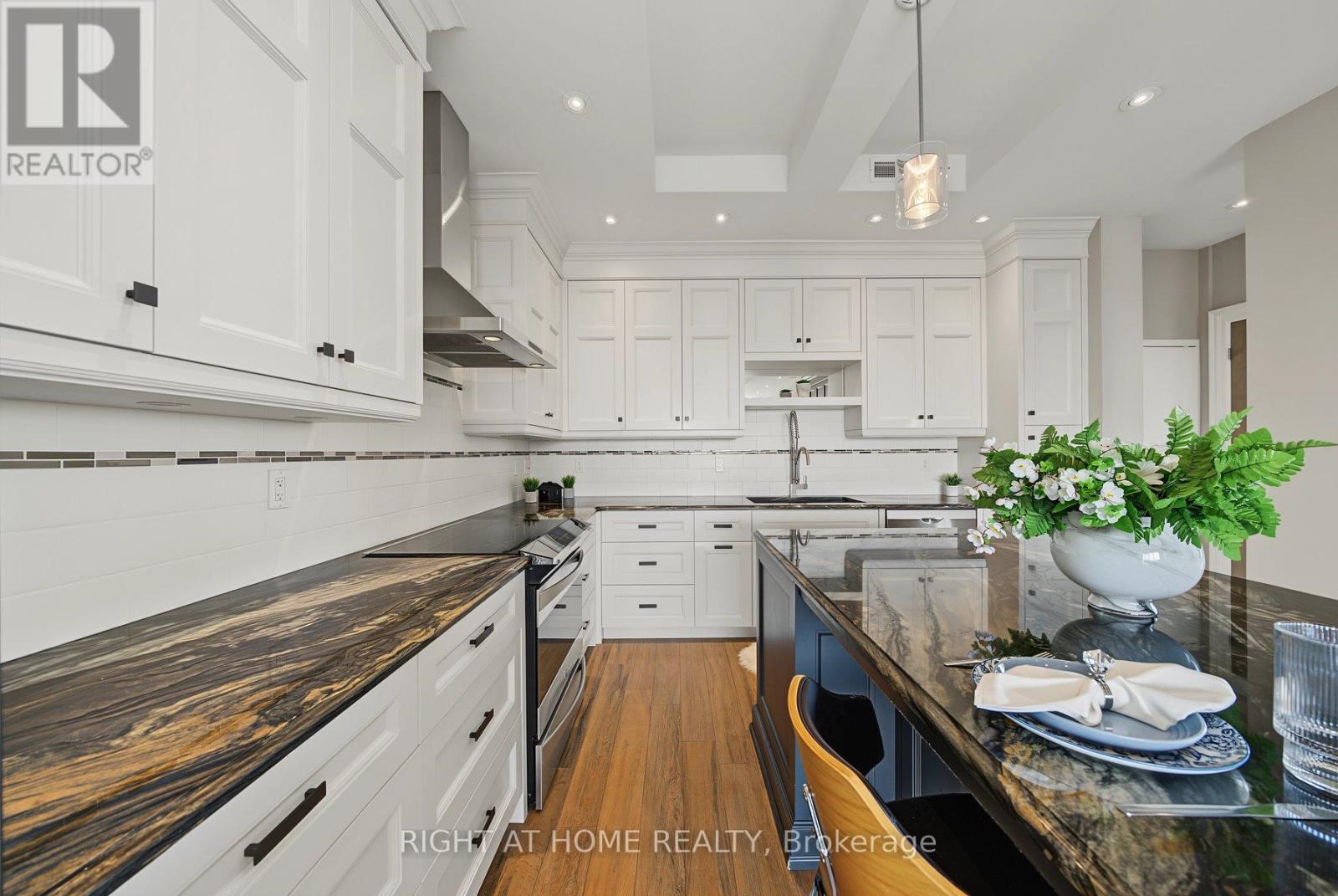 #1206 20 SPEERS ROAD - Image 5